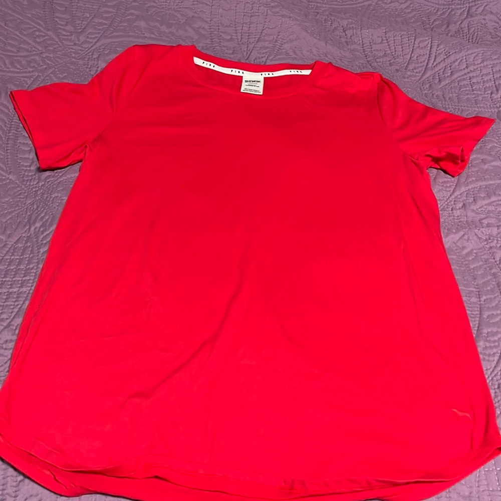 VS Pink T-Shirt.  Size Large.  Red